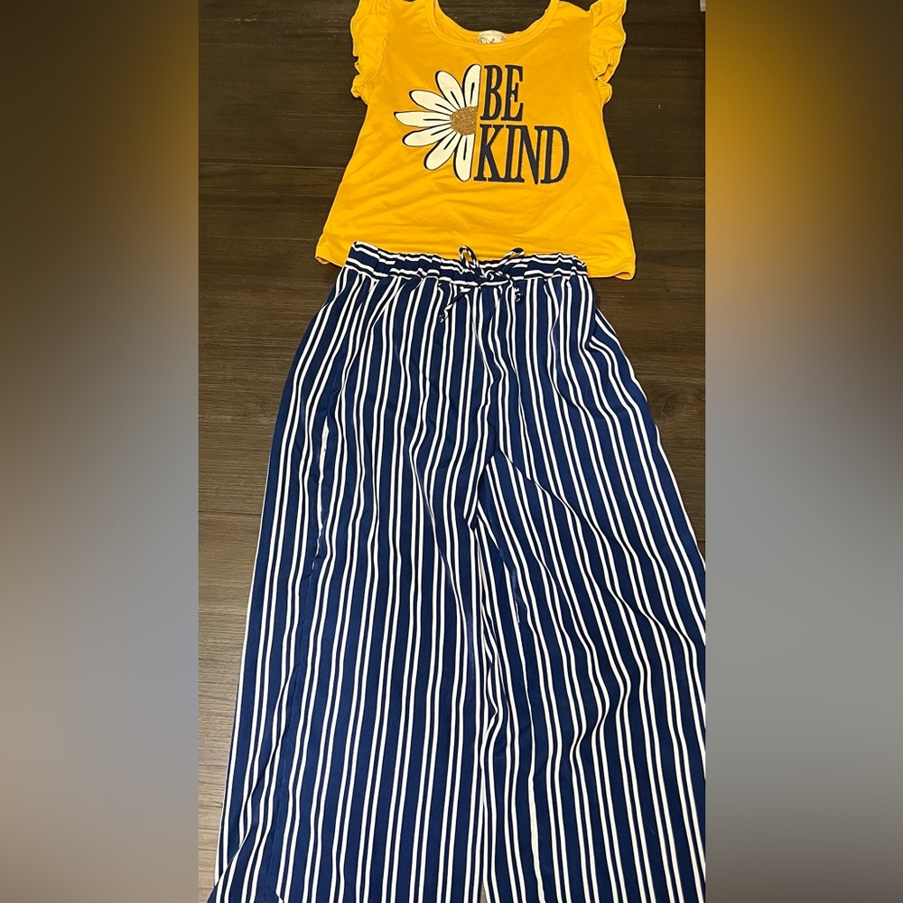 2 outfits size 10 kid